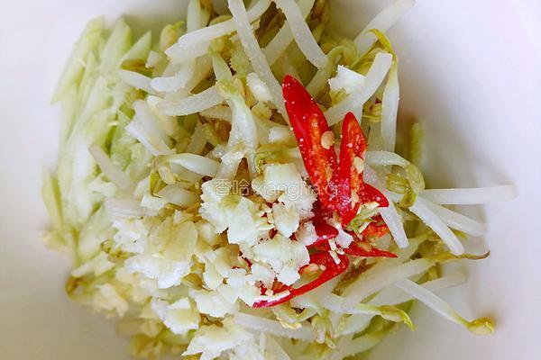 凉拌豆芽黄瓜的做法图解8