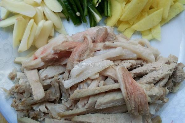 土豆炒肉的做法图解1