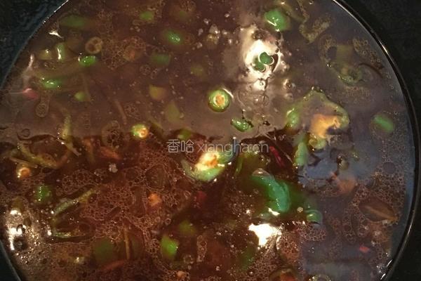 黄豆芽炖香辣鱼的做法图解9