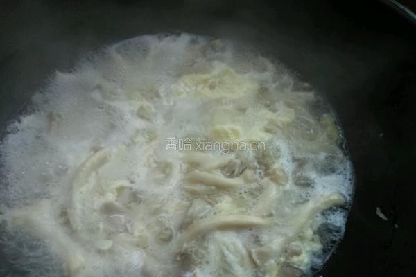 袖珍菇鸡蛋汤的做法图解8