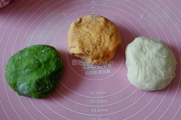猪肉小白菜彩色水饺的做法图解3