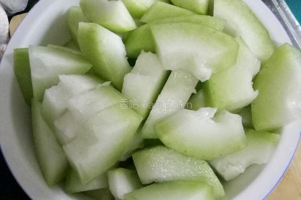 冬瓜绿豆汤的做法图解2