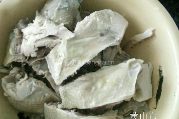 凉拌嫩仔鸡的做法图解2