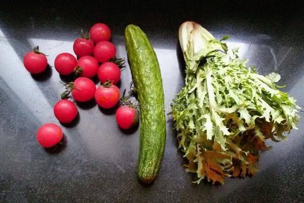 消夏小拌菜的做法图解1
