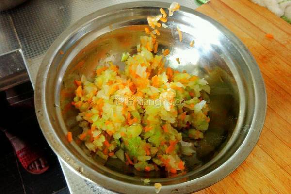 卷心菜猪肉馄饨的做法图解4