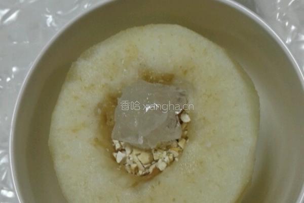 川贝蒸雪梨的做法图解1
