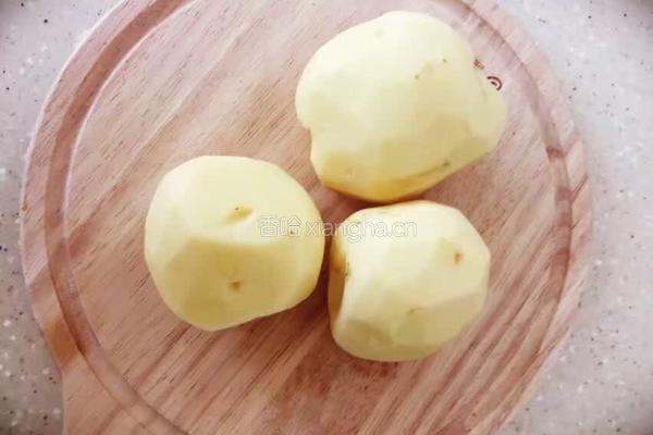 土豆菜团子的做法图解1