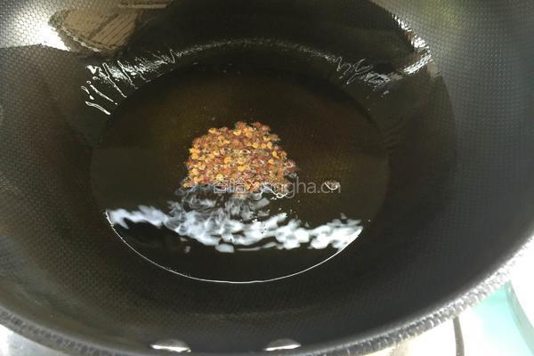 土豆辣子鸡的做法图解7