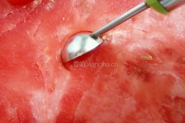 西瓜球拼盘的做法图解3