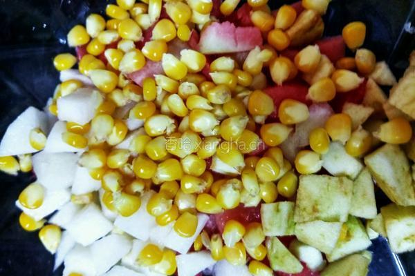 水果蔬菜沙拉的做法图解4
