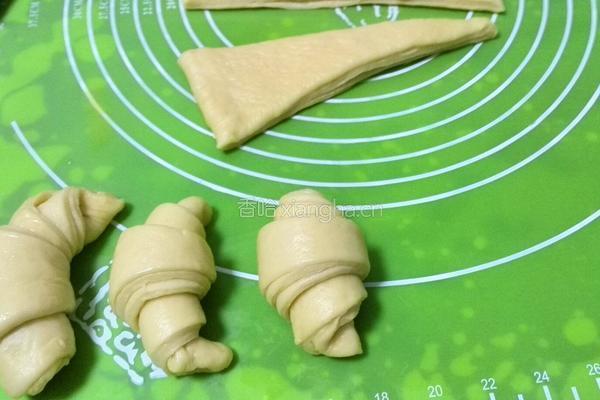 牛角咸面包的做法图解15