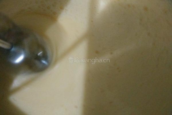 不加泡打粉的老式蛋糕的做法图解3
