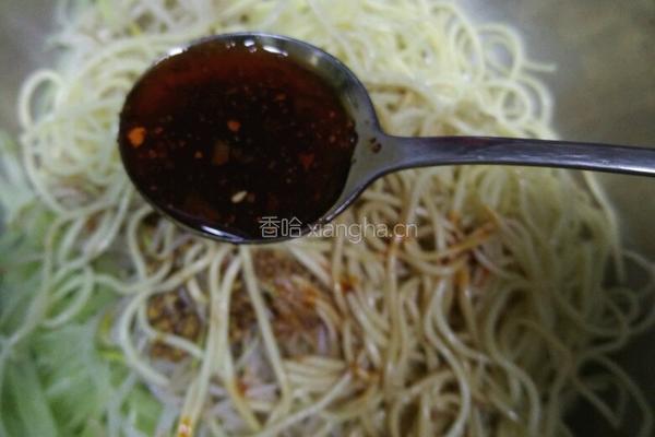 凉面拌绿豆芽的做法图解4