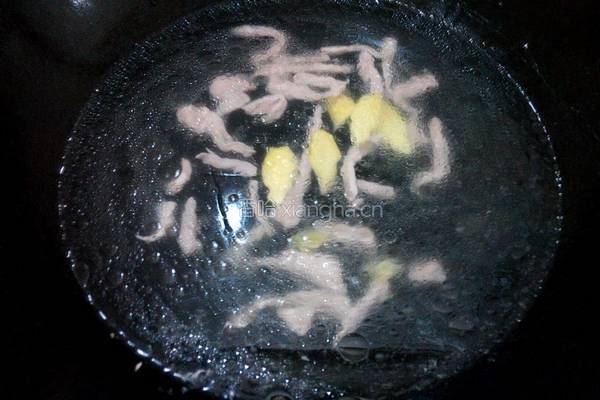 瘦肉绿豆芽汤的做法图解4