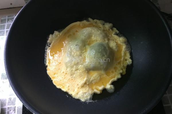 彩椒炒鸡蛋的做法图解5