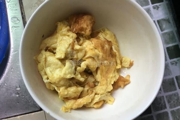 彩椒炒鸡蛋的做法图解6