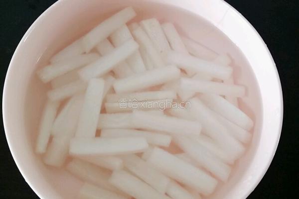 香辣萝卜条的做法图解3