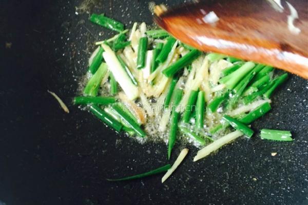 香煎豆腐焖鱼块的做法图解4
