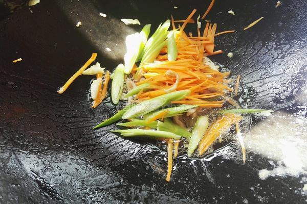 卷心菜炒面的做法图解6