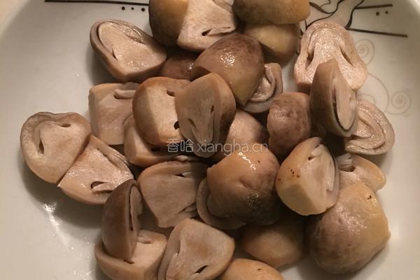 鲜菇炒牛肉的做法图解4