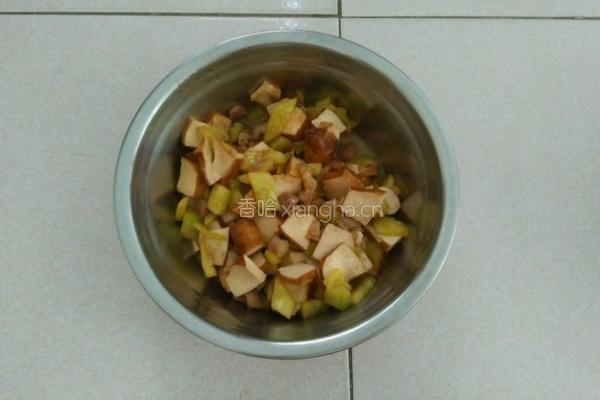 豆干炒肉的做法图解5