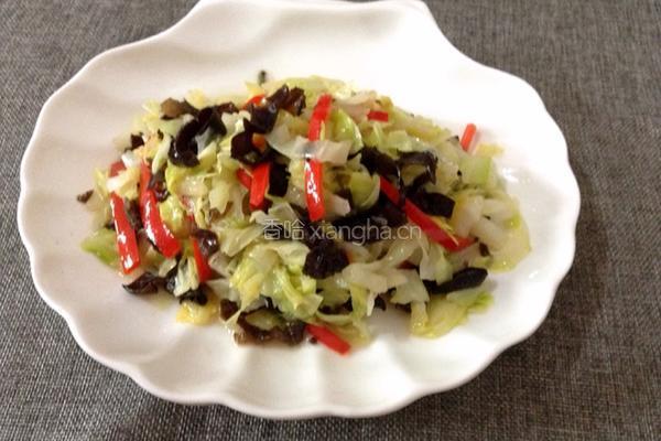 卷心菜炒黑木耳的做法图解6