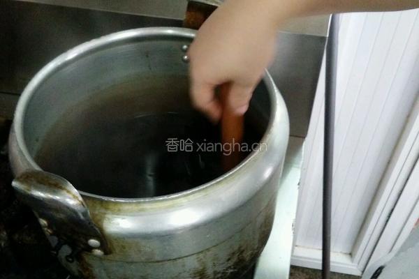 蜜汁龟苓膏的做法图解1
