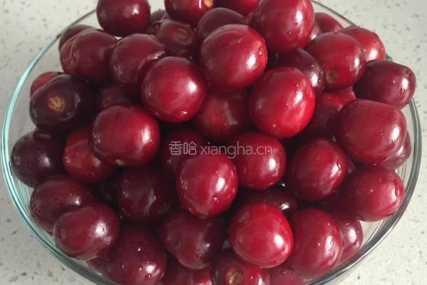 樱桃罐头的做法图解2