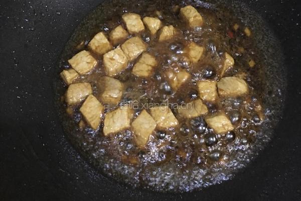 彩椒炒鸡腿菇的做法图解5