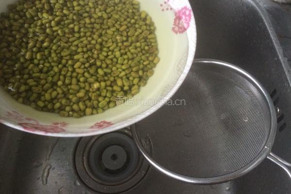绿豆白米粥的做法图解4