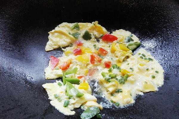 彩椒水炒蛋的做法图解6