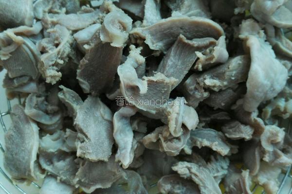 蒜苔炒鸡肾的做法图解8