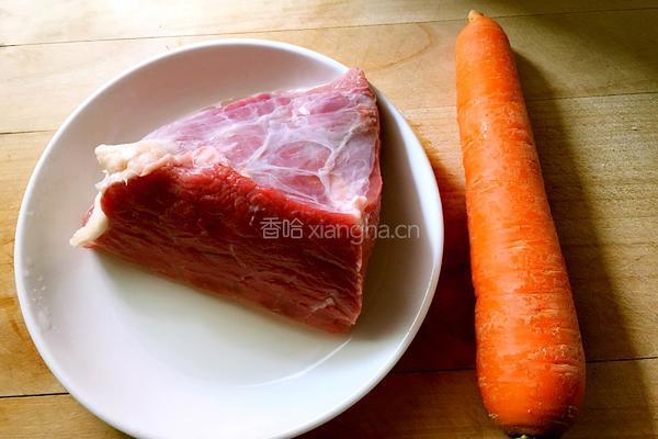 红萝卜炖牛肉的做法图解1