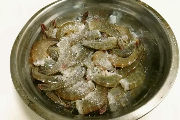 烧烤味煎虾的做法图解2