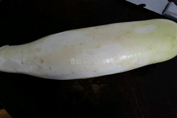 萝卜煮骨头的做法图解1