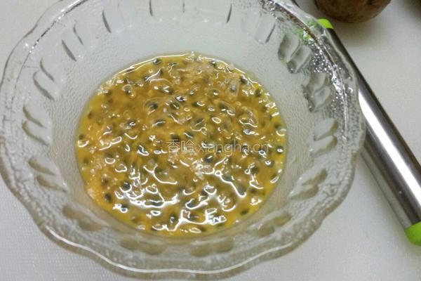 蜂蜜水果捞的做法图解3