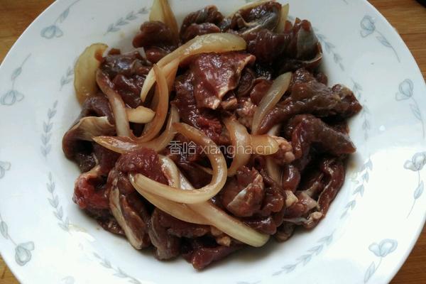 彩椒牛肉的做法图解1