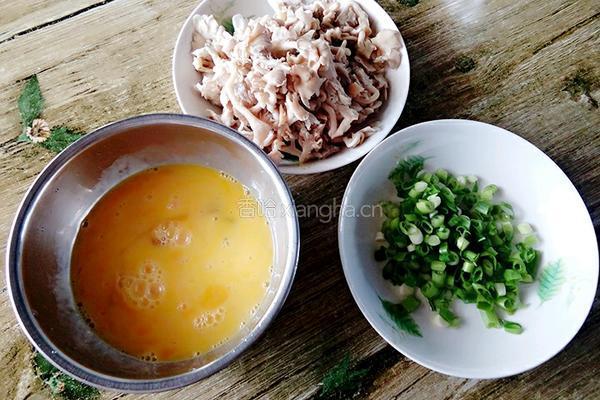 榆黄菇炒鸡蛋的做法图解6