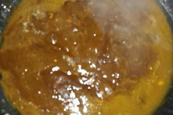 鸡蛋炸味极甜面酱的做法图解4