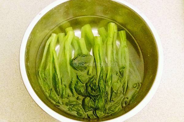 白灼菜心的做法图解4
