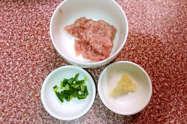 白萝卜盅的做法图解2
