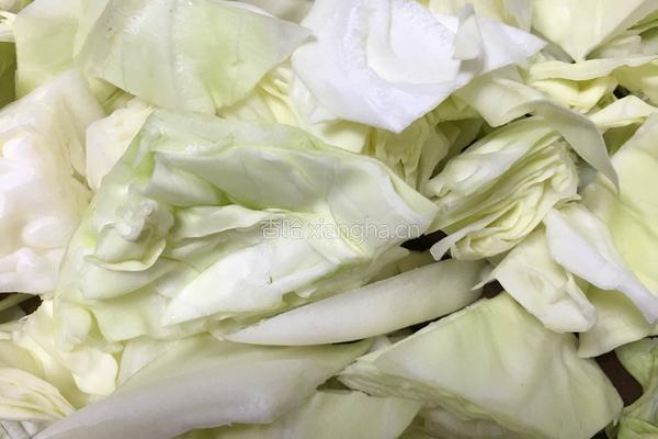 香肠菜饭的做法图解1