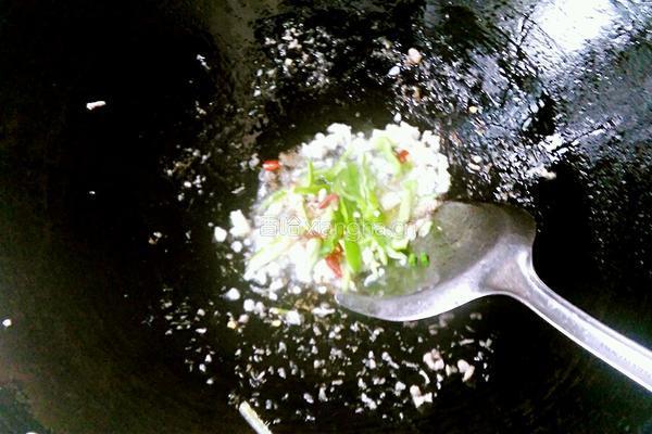 绿豆芽炒肉丝的做法图解8