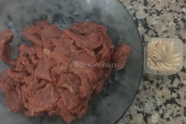 孜然牙签牛肉的做法图解3