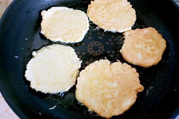 鸡蛋萝卜丝饼的做法图解8