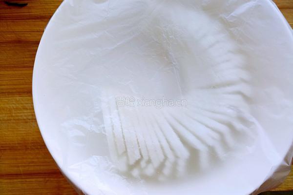 开胃小菜拉花萝卜的做法图解4