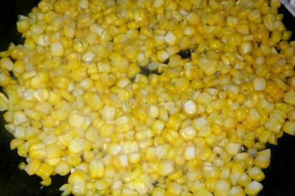 甜玉米炒肉粒的做法图解3