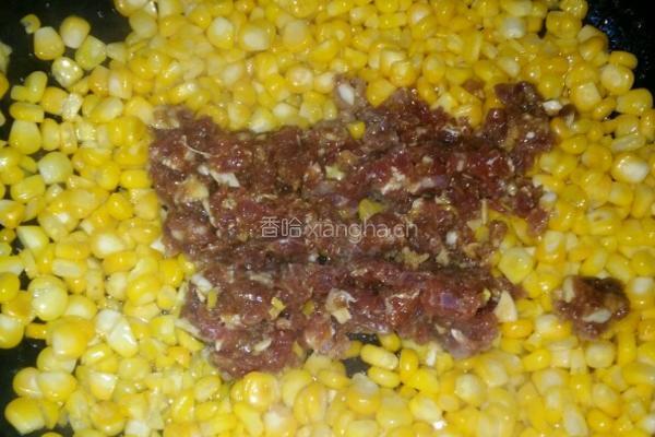 甜玉米炒肉粒的做法图解4