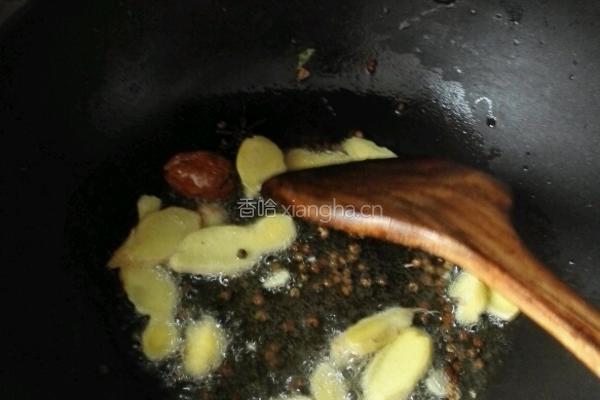 菠萝红烧肉的做法图解3