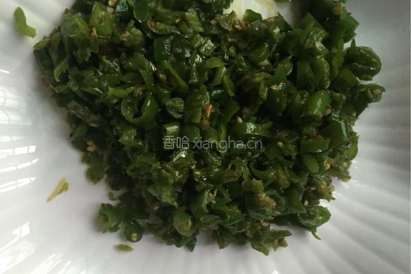 尖椒毛豆炒肉的做法图解6